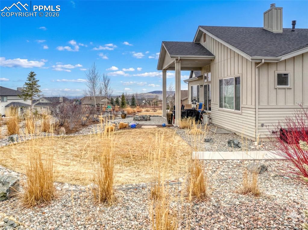 Image 46 of 50: Yard