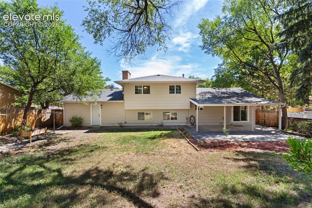 Image 35 of 39: Large private back yard is perfect for enjoying family time and also for en
