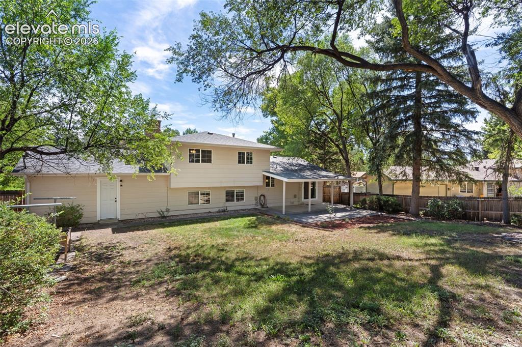 Image 37 of 39: Your family will really enjoy this private backyard oasis!