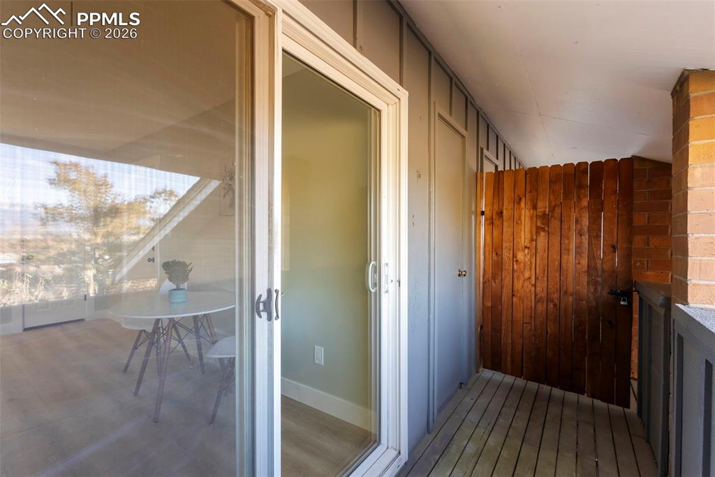 Image 26 of 27: Balcony