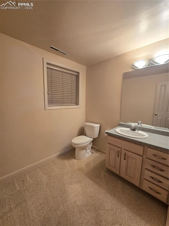 Image 21 of 22: Bathroom