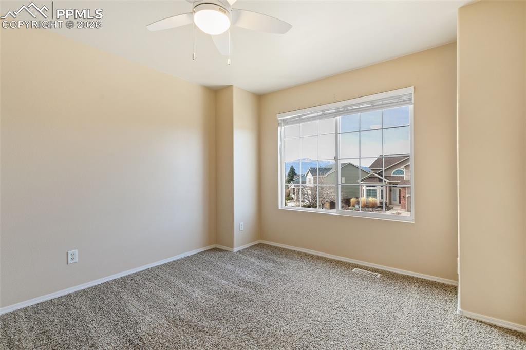 Image 35 of 50: Bedroom #4