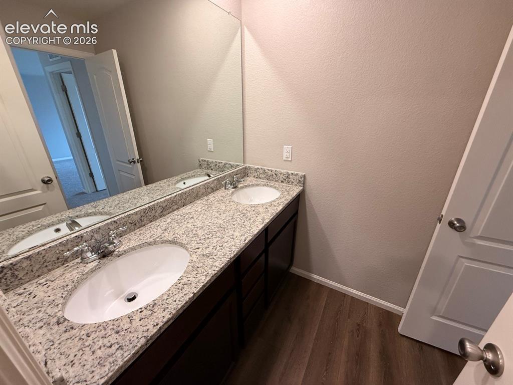 Image 41 of 49: Bathroom