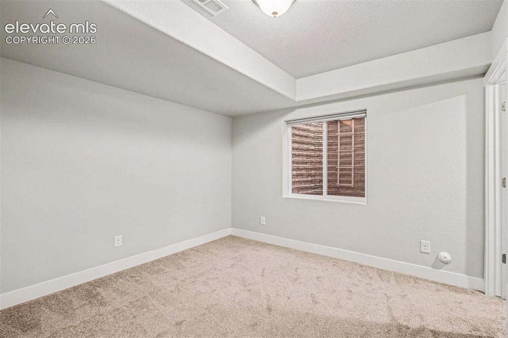 Image 32 of 39: Family Room