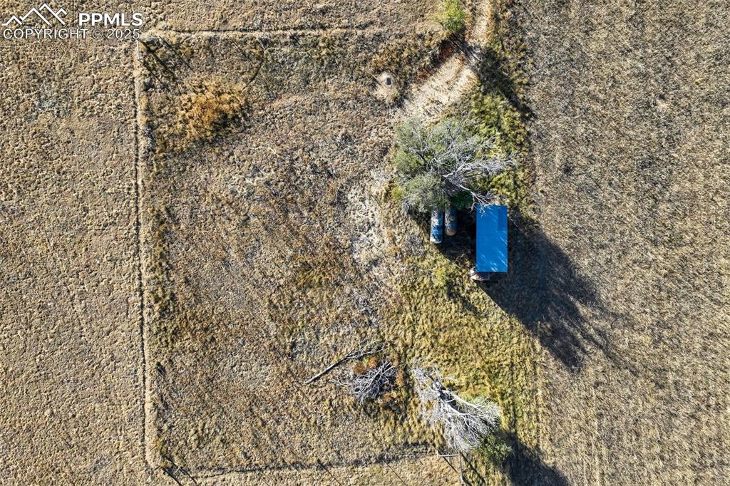 Image 20 of 25: Drone / aerial view