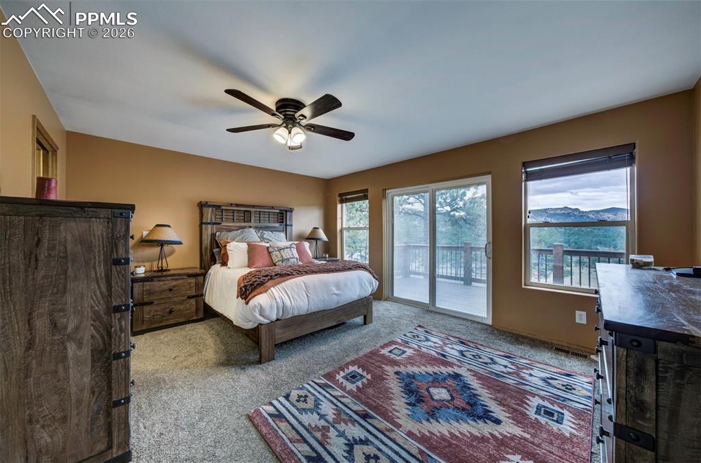 Image 27 of 40: Bedroom