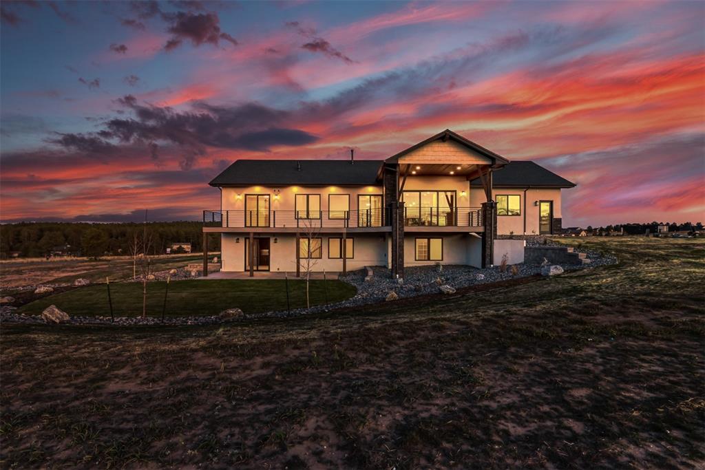 Image 45 of 47: Back of Structure