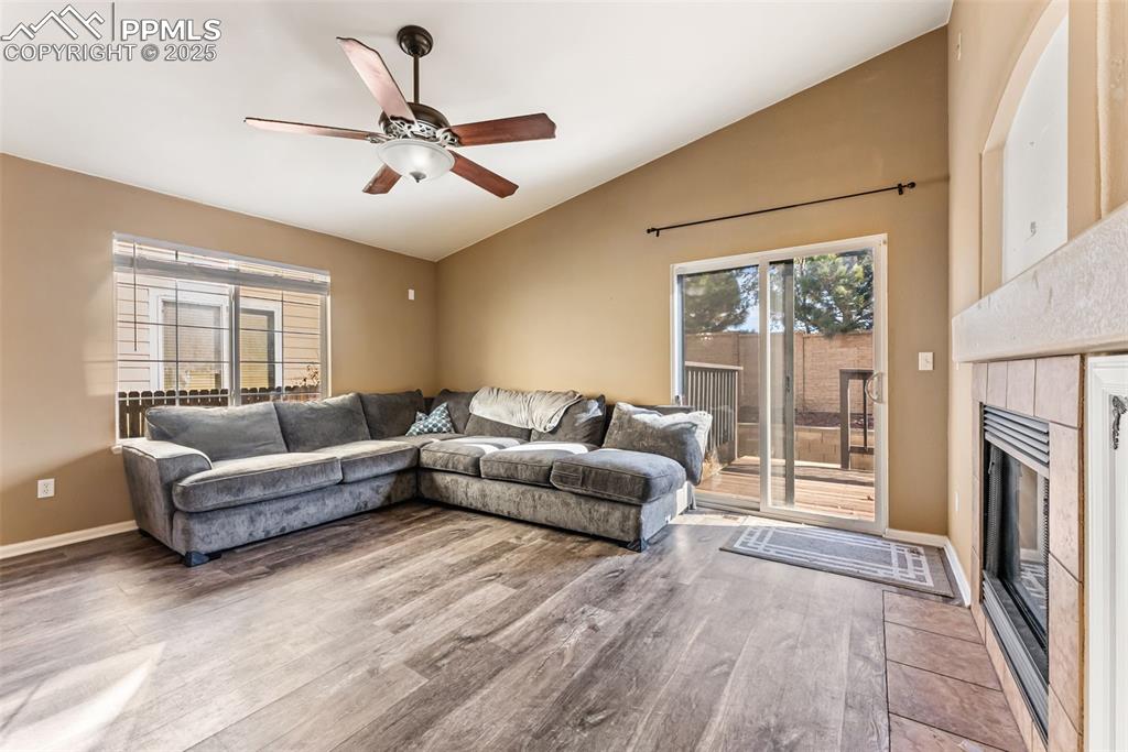 Image 14 of 49: Living Room