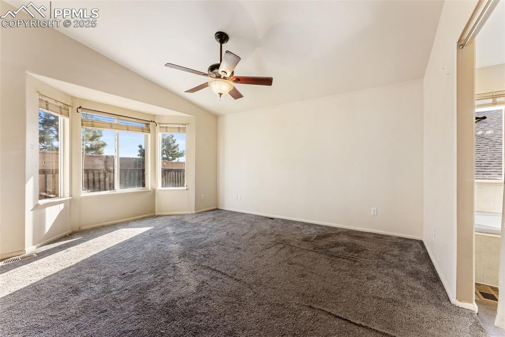 Image 16 of 49: Bedroom