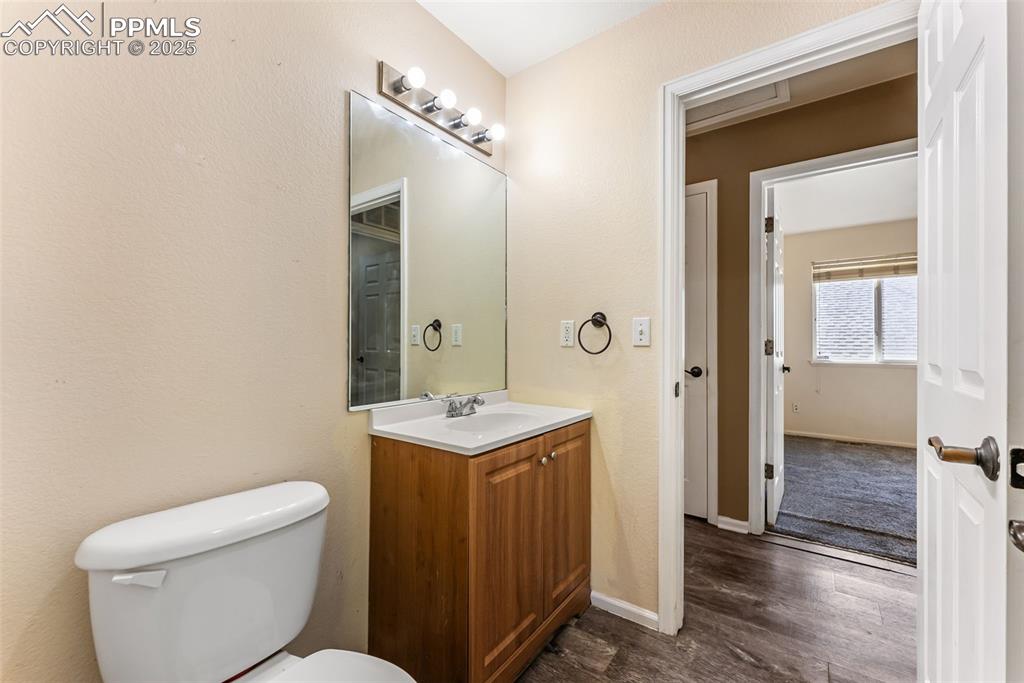 Image 26 of 49: Bathroom