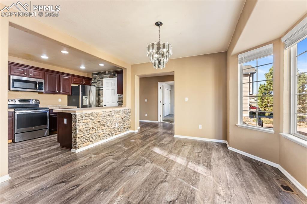 Image 8 of 49: Kitchen