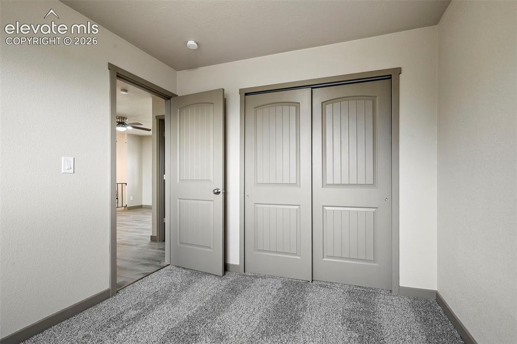Image 5 of 12: Bedroom