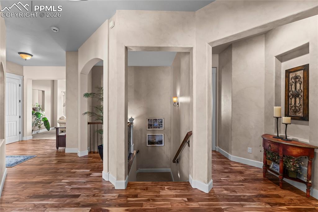 Image 8 of 50: Entry