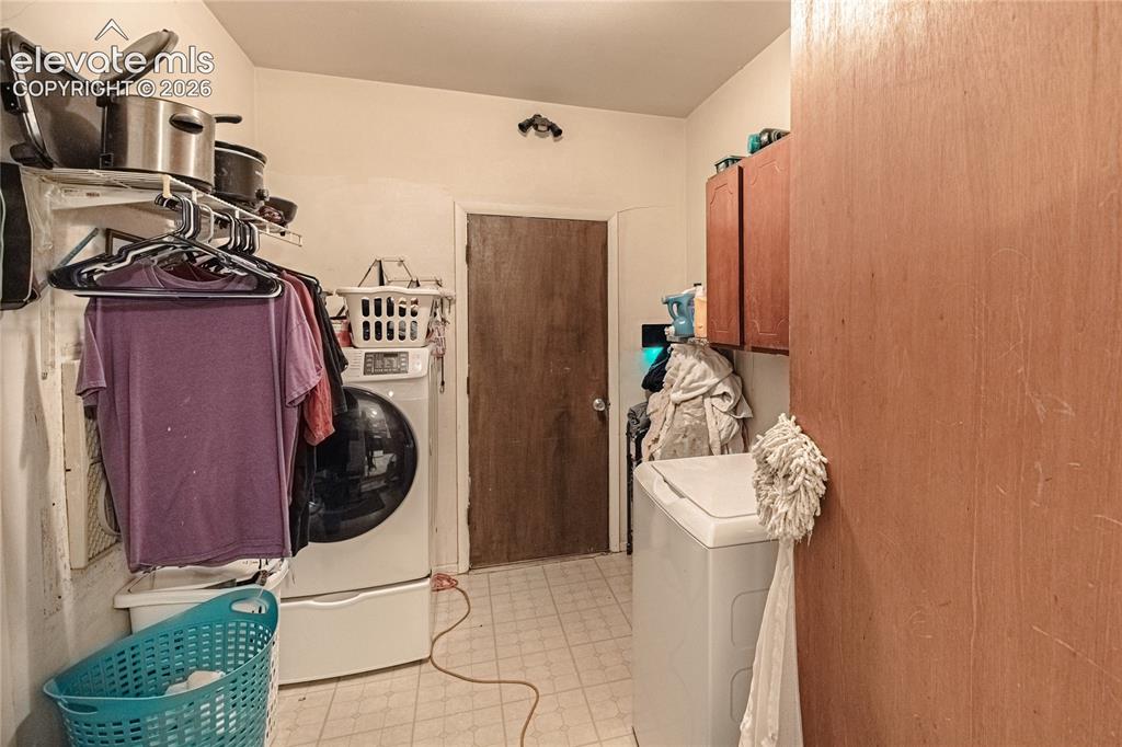 Image 12 of 44: Laundry