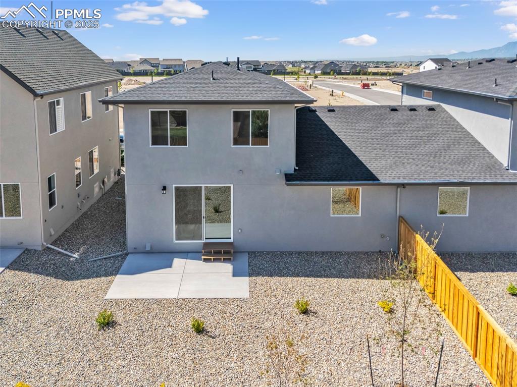 Image 31 of 34: Back of Structure