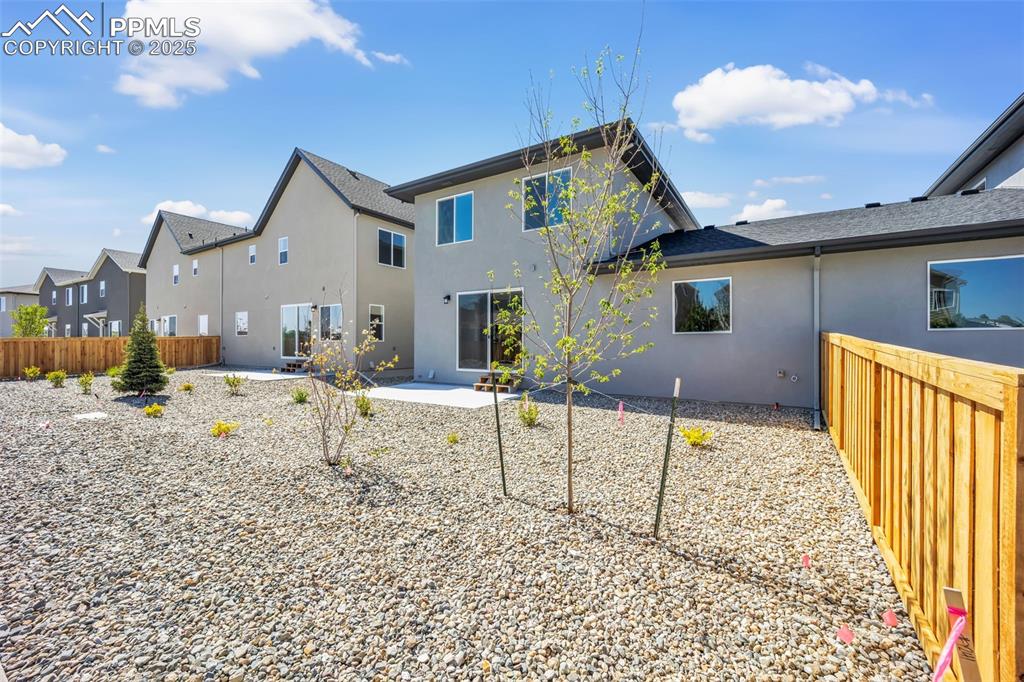 Image 33 of 34: Back of Structure