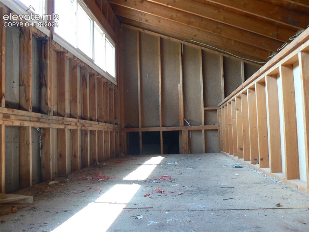 Image 40 of 50: Loft or additional storage