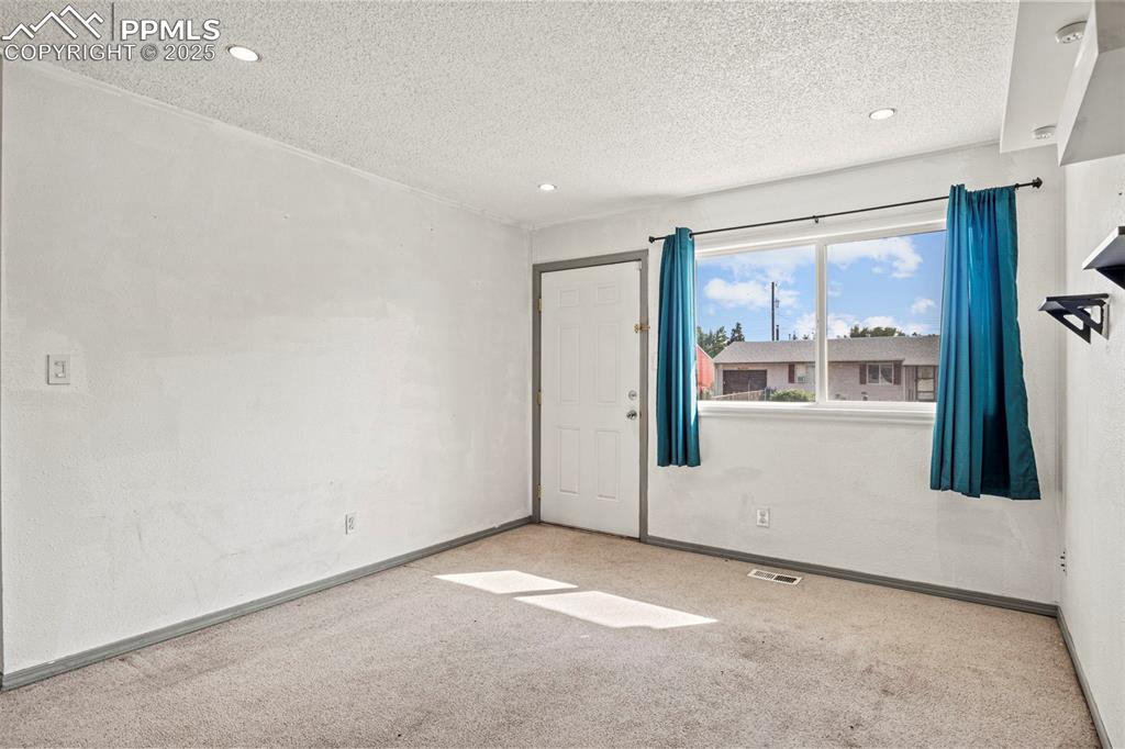 Image 6 of 24: Living Room