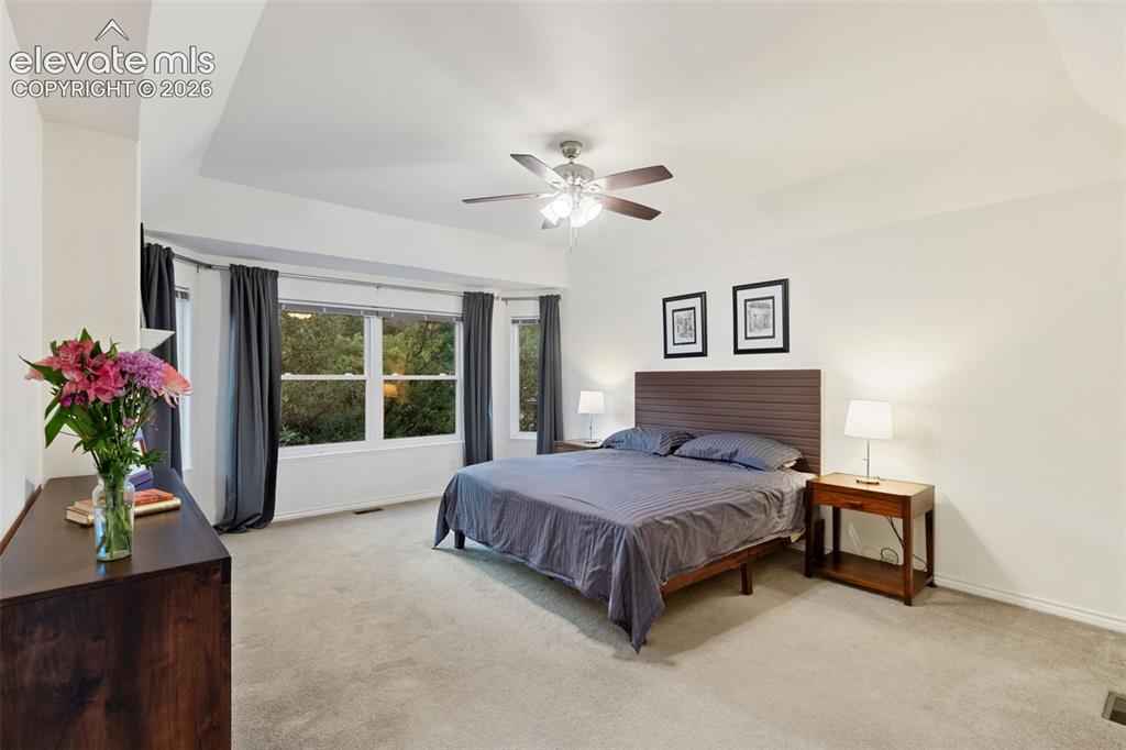 Image 16 of 47: Upper Level Main Bedroom 