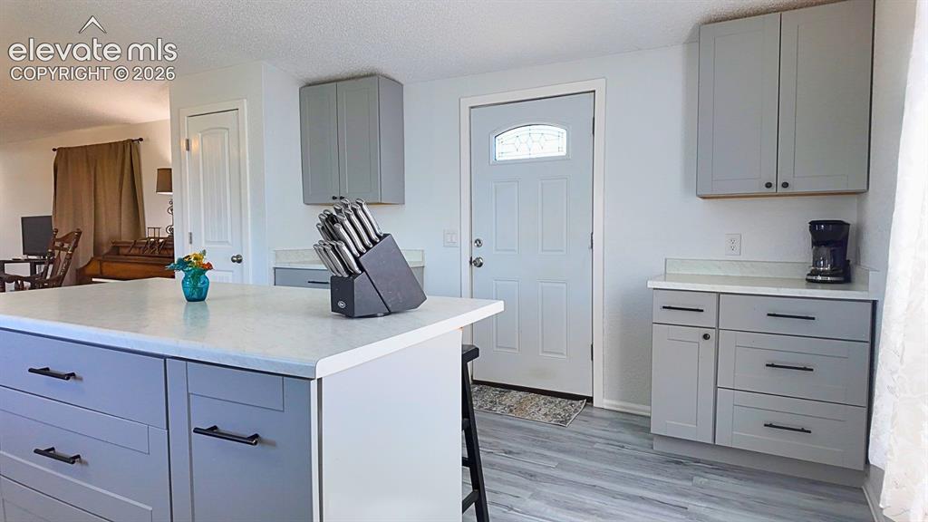 Image 9 of 37: Kitchen