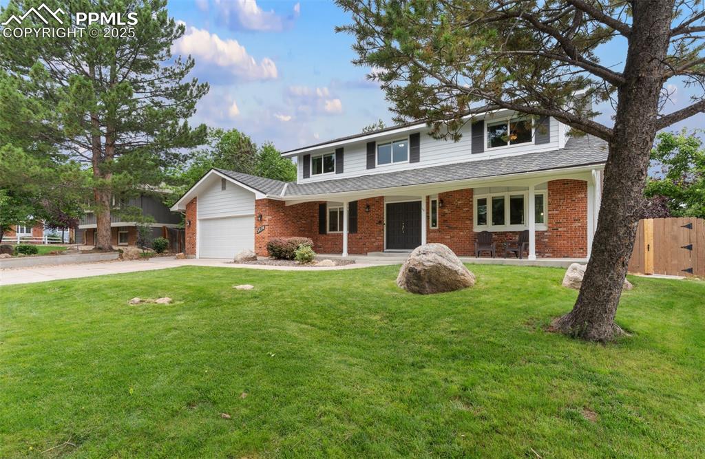 Image 2 of 45: Beautifully updated home in Country Broadmoor.