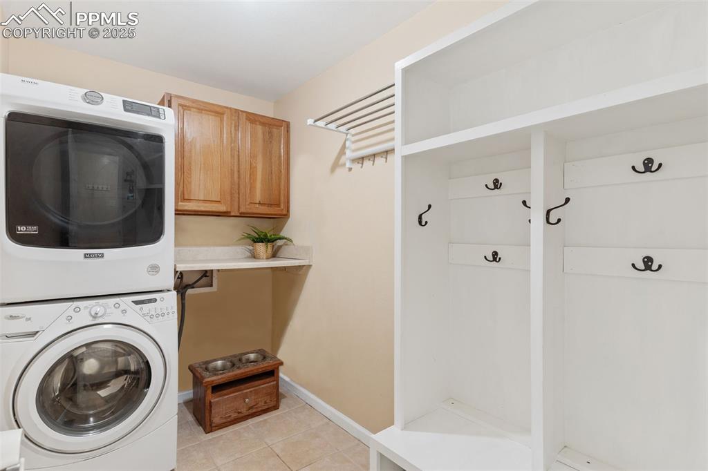Image 20 of 45: Main level laundry.