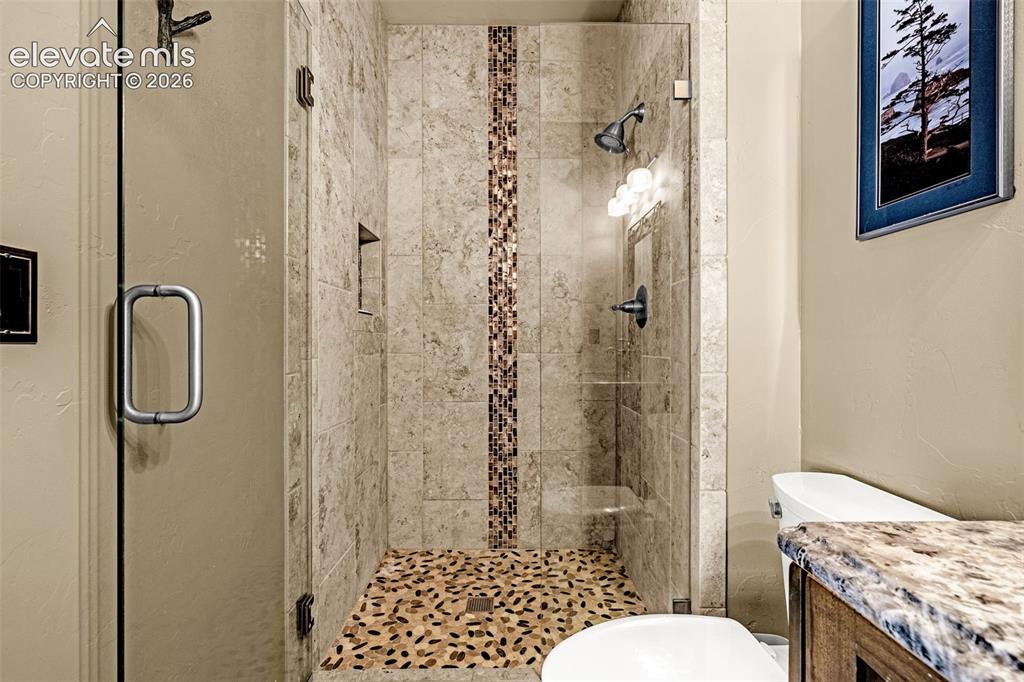Image 41 of 49: Bathroom