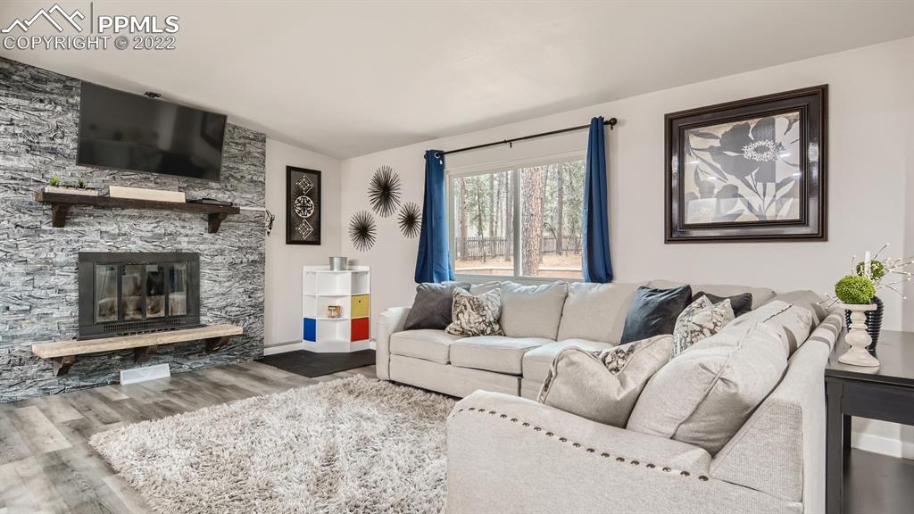 Listing 4631708, Image 3 of 25