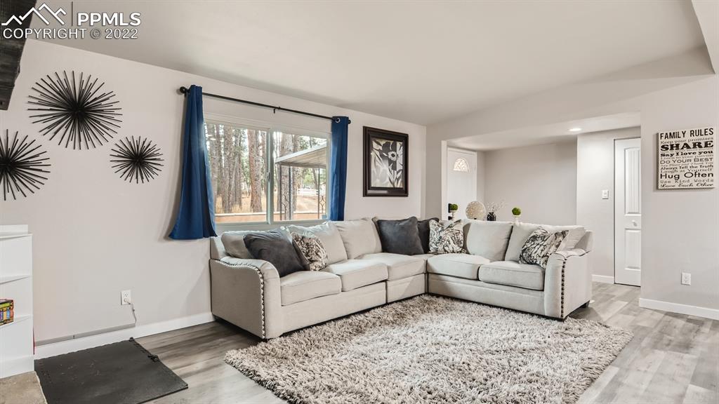 Listing 4631708, Image 4 of 25