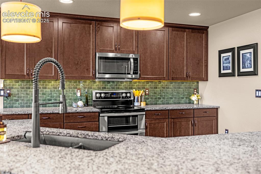 Image 11 of 48: Kitchen