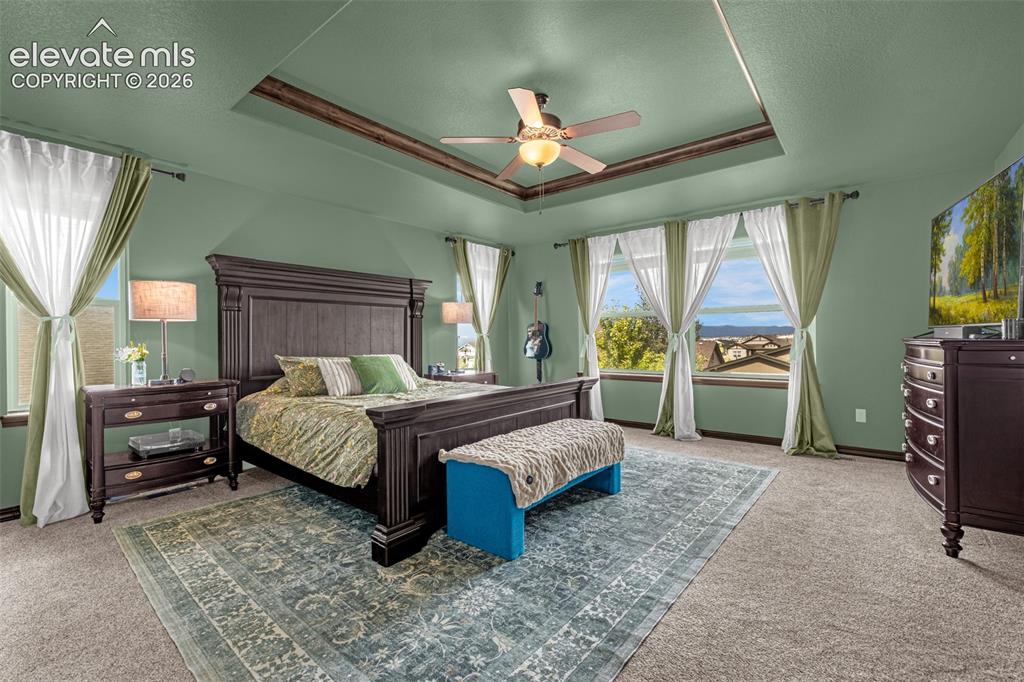 Image 16 of 48: Bedroom