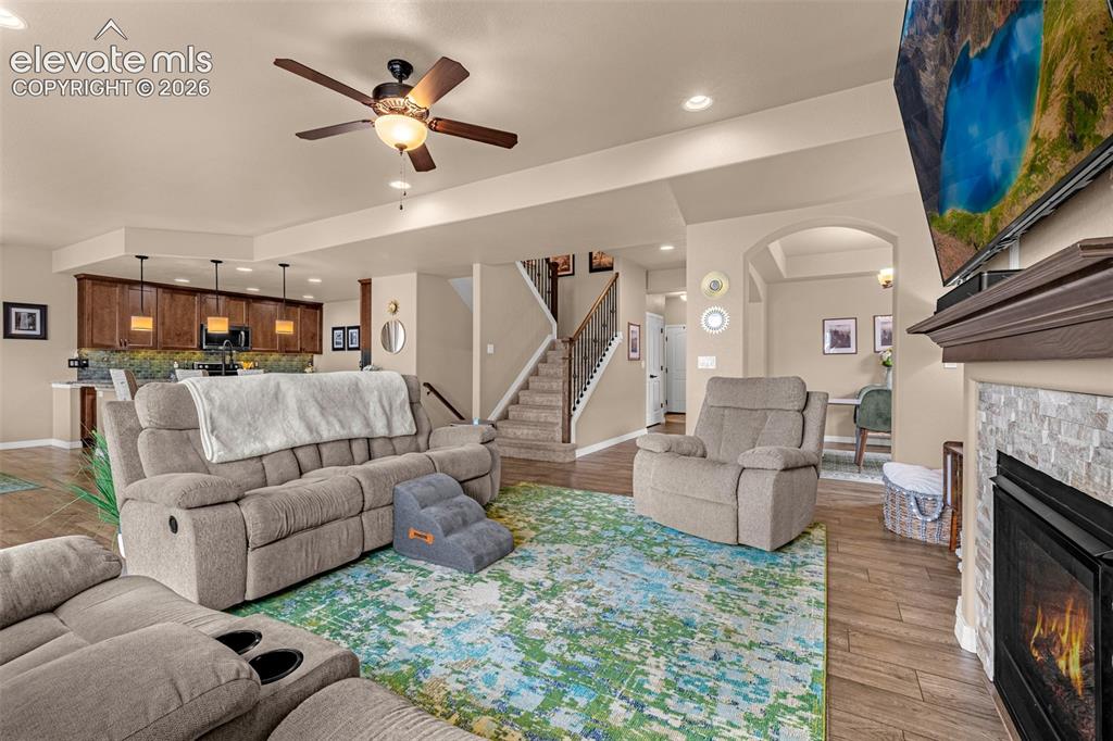 Image 4 of 48: Living Room