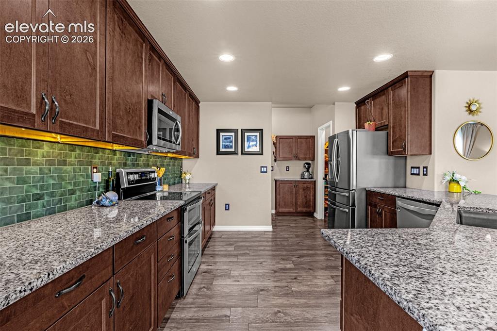 Image 8 of 48: Kitchen