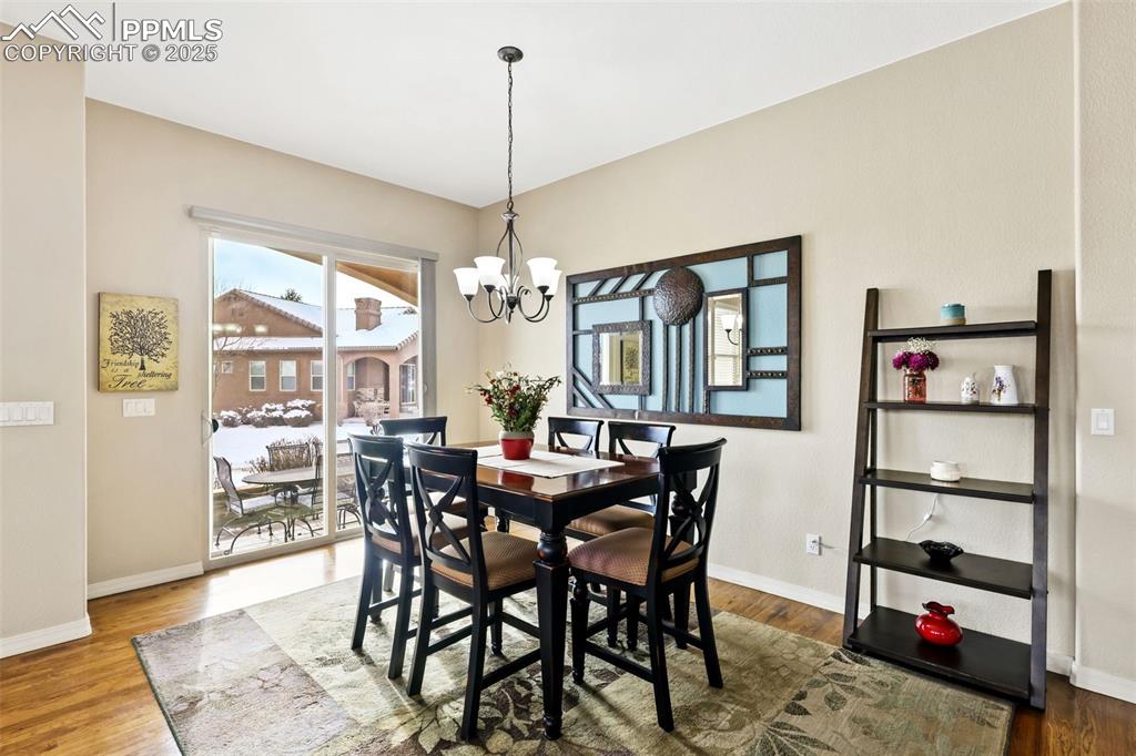 Image 12 of 29: Dining Area