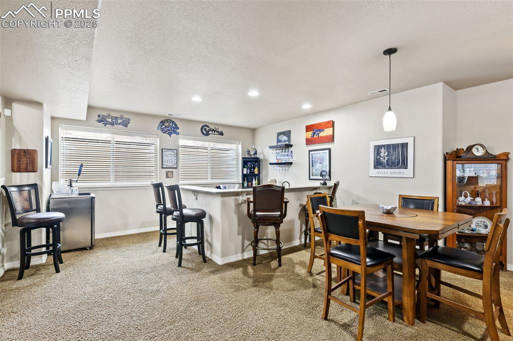 Image 23 of 29: Dining Area