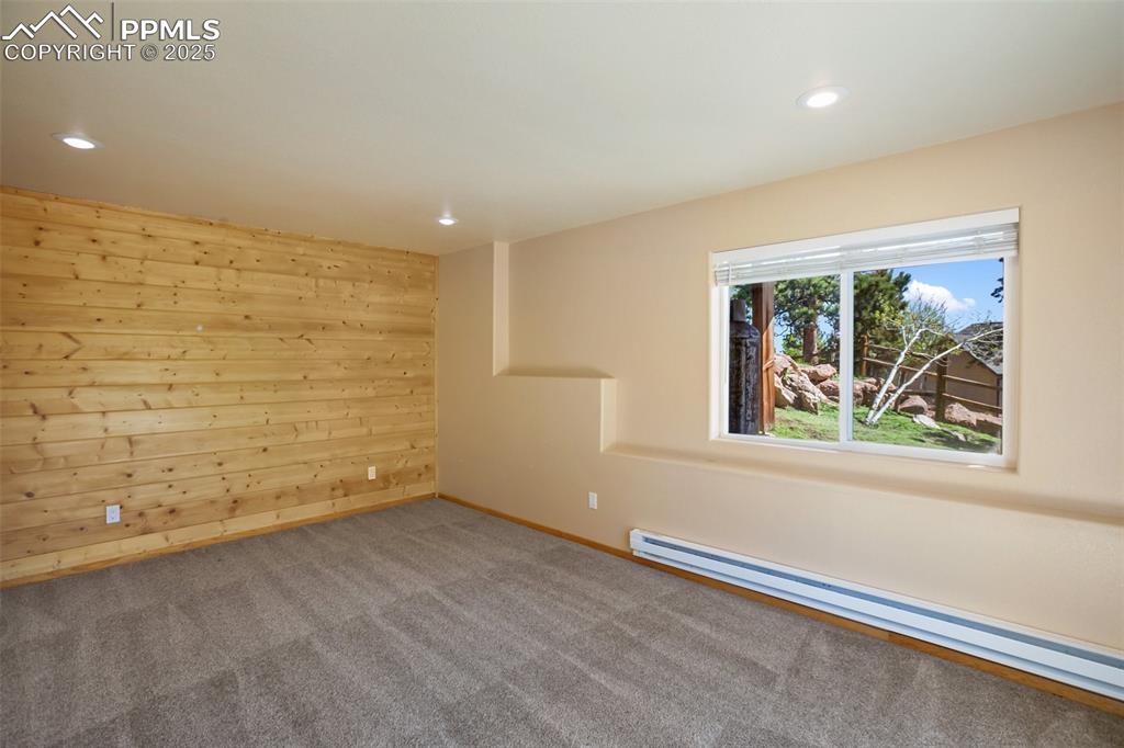 Image 25 of 50: Family Room