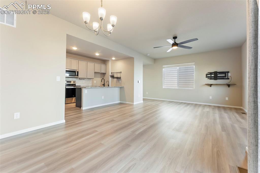 Image 8 of 38: Kitchen