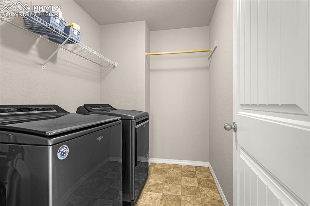 Image 24 of 48: Laundry