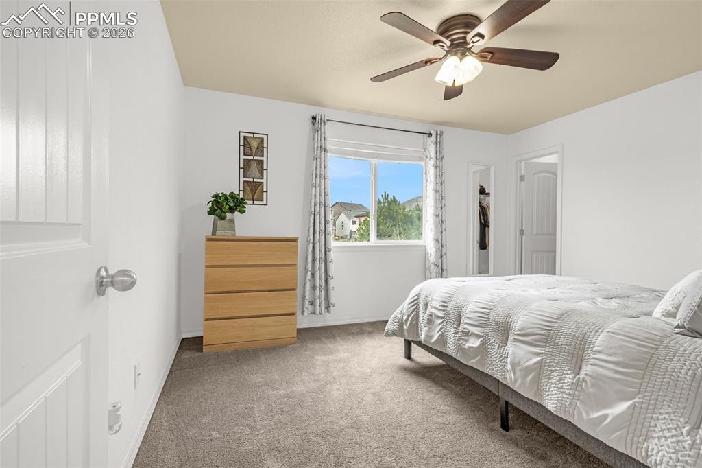 Image 25 of 48: Bedroom