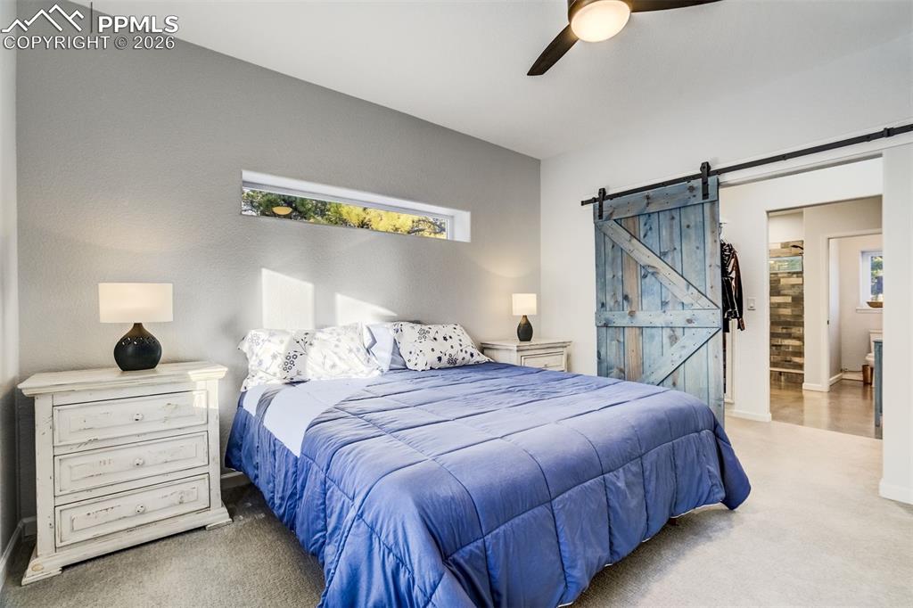 Image 12 of 40: Bedroom