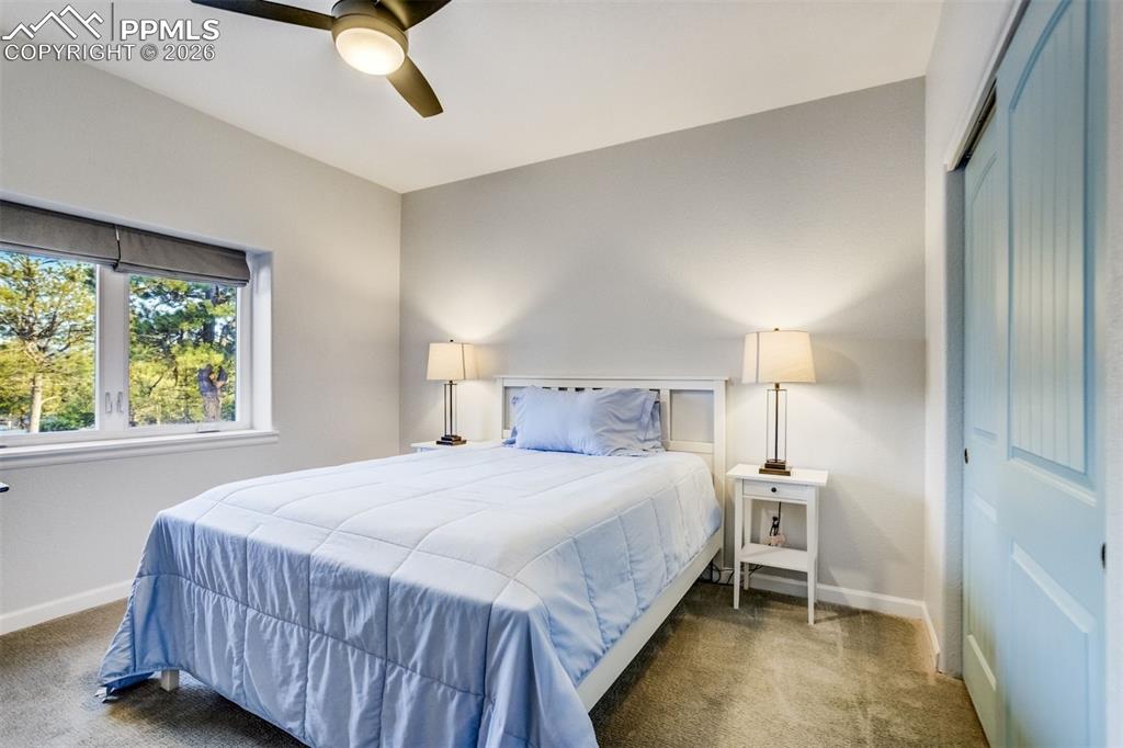 Image 16 of 40: Bedroom