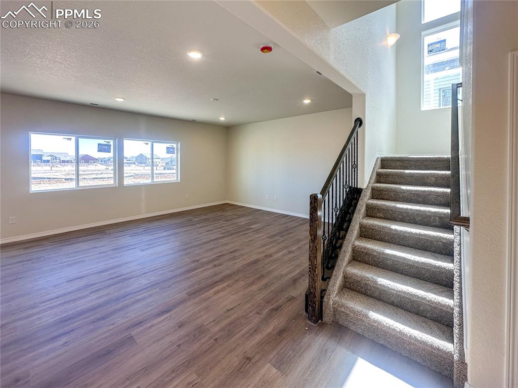 Image 12 of 36: Living Room