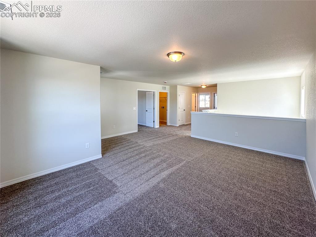 Image 16 of 36: Loft