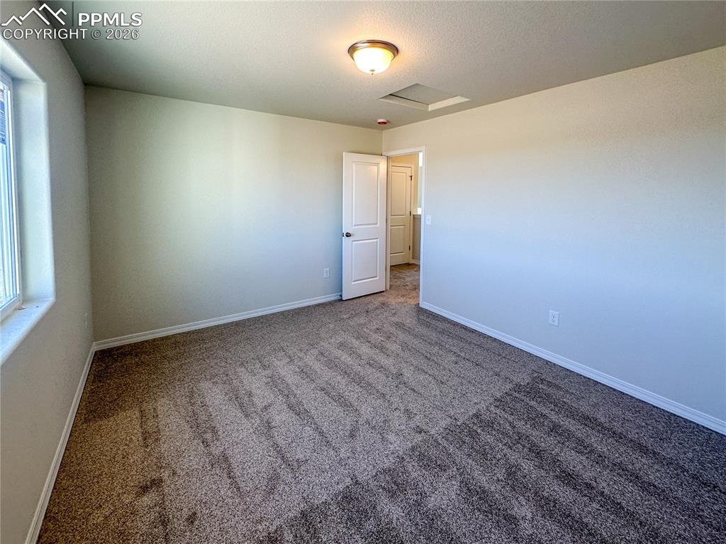 Image 30 of 36: Bedroom