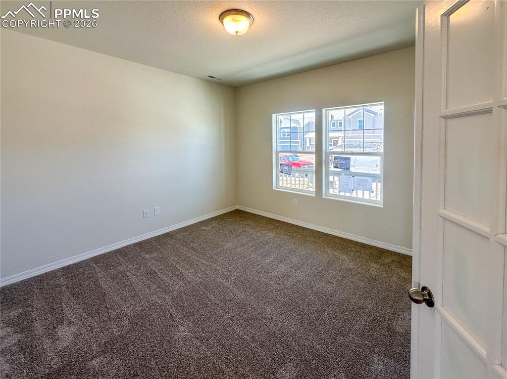 Image 4 of 36: Office