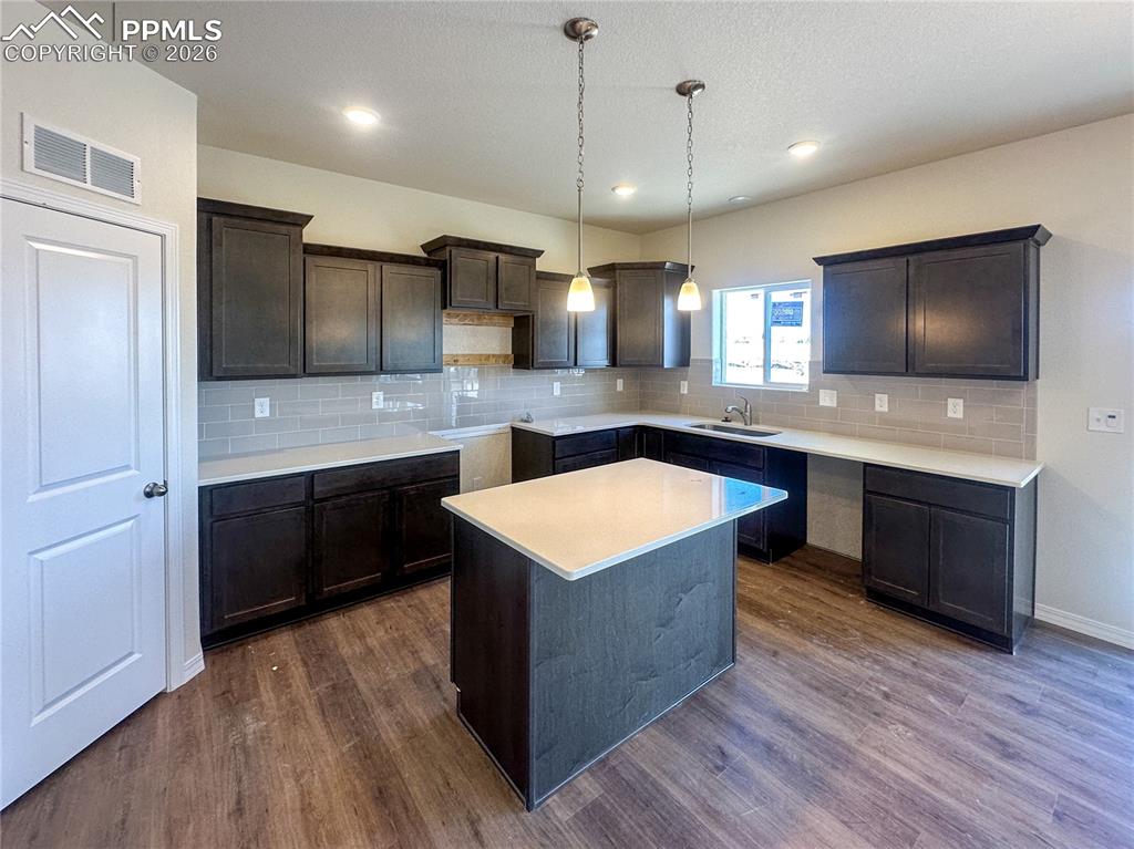 Image 6 of 36: Kitchen