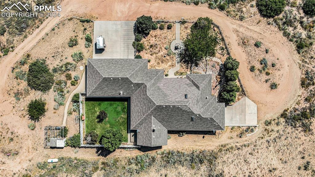 Image 4 of 50: Birds eye view of property