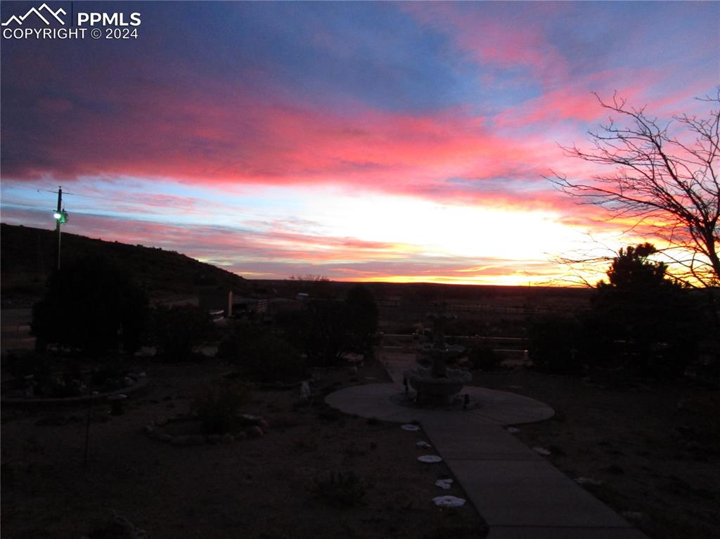 Image 48 of 50: Sunrise
