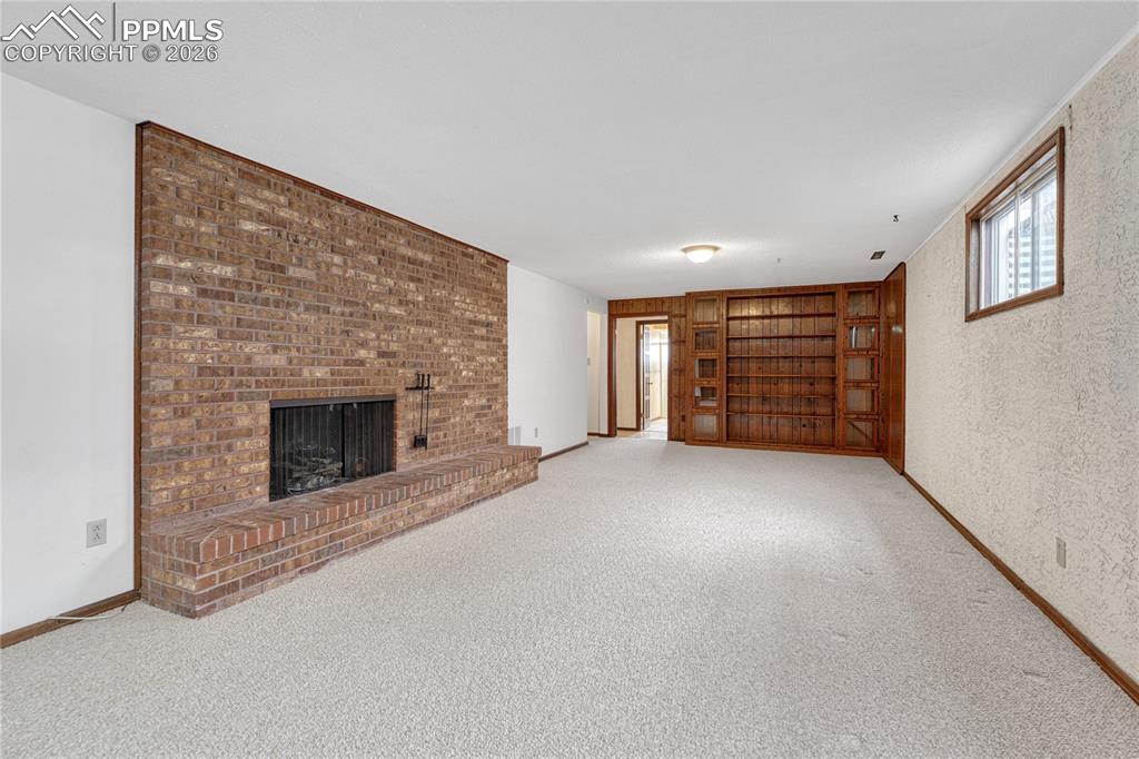 Image 23 of 49: Recreation Room