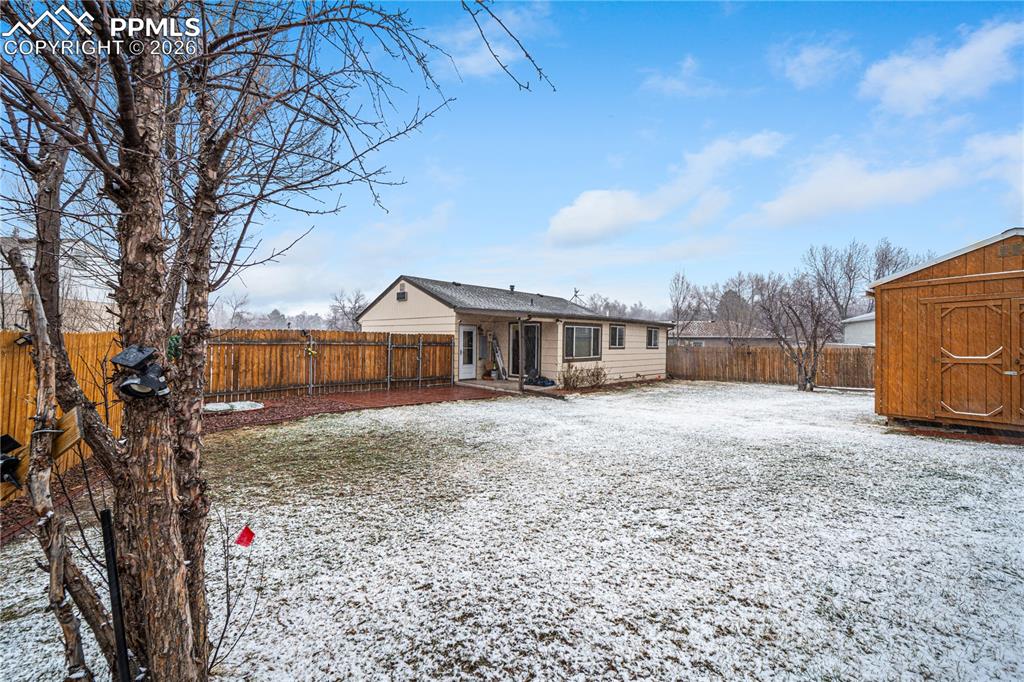 Image 4 of 33: Back of Structure